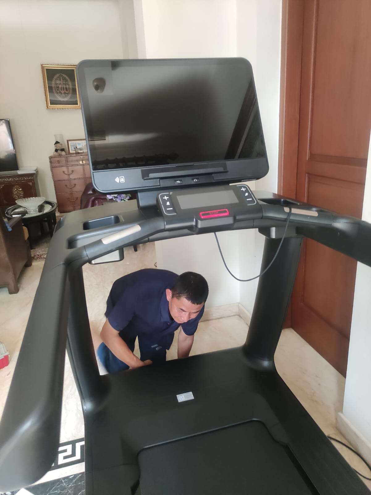 Service treadmill 1